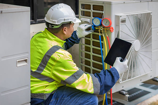 Professional Hvac Maintenance technician working in Morriston, FL